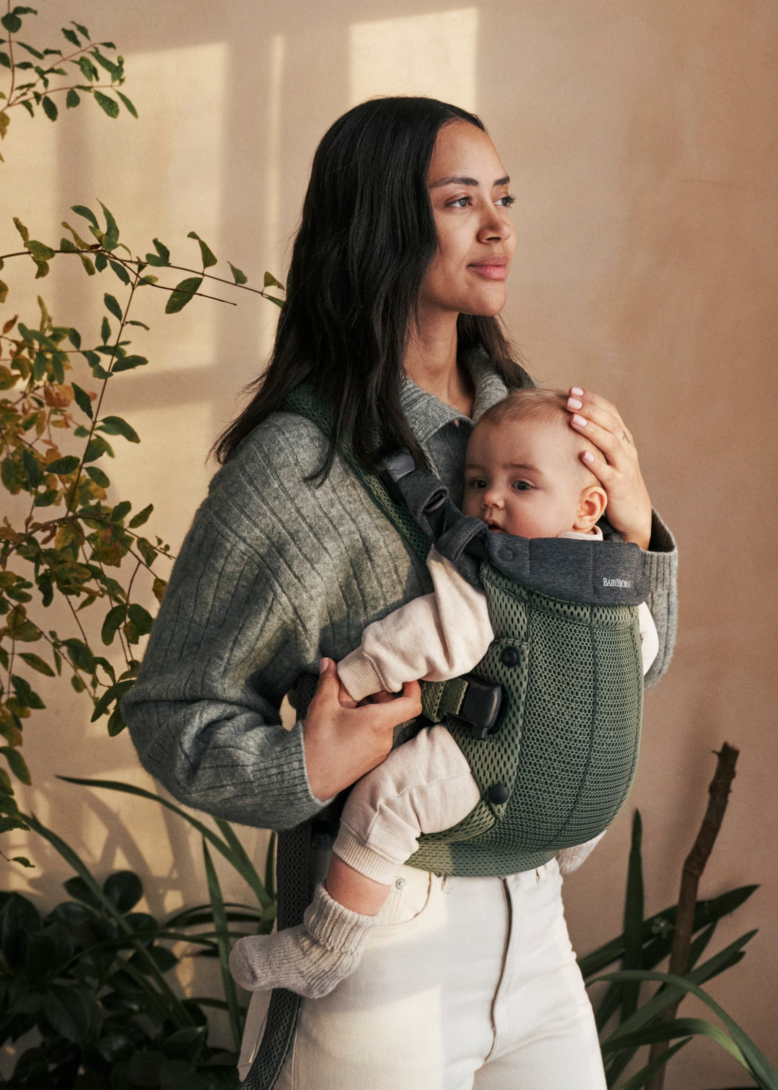 Ergonomic Baby Carrier with Padded Back Support – 4 Carrying Positions, 3D Mesh